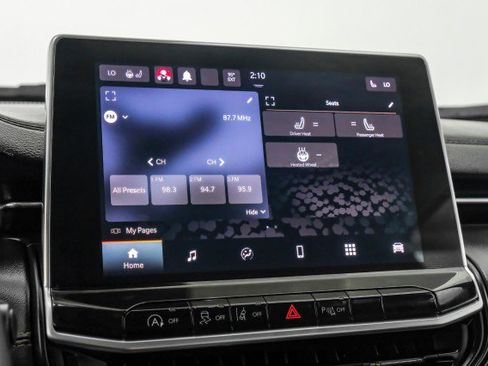 Used 2023 Jeep Compass Limited image 28