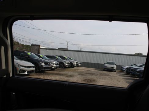 Certified 2023 Kia Carnival SX image 34