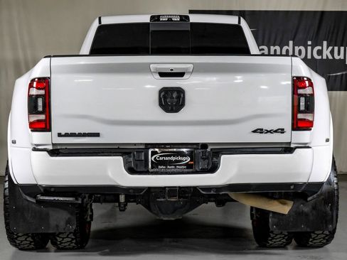 Used 2022 RAM 3500 Laramie w/ Night Edition image 9