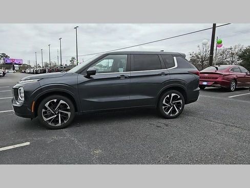 Used 2024 Mitsubishi Outlander SE image 21