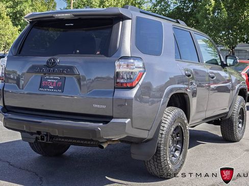 Used 2022 Toyota 4Runner TRD Off-Road Premium w/ Moonroof Package AWD/4WD image 17