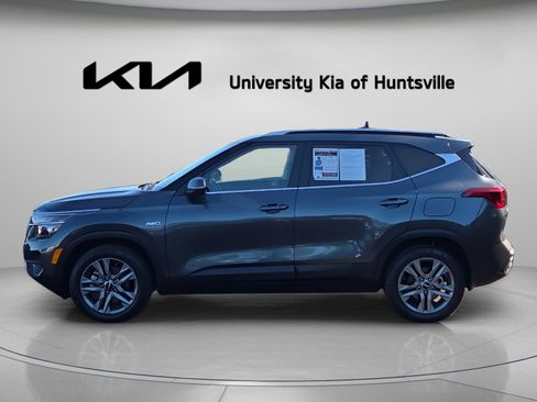 Used 2023 Kia Seltos S w/ Navigation Package AWD/4WD image 4