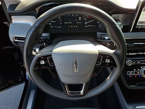 Used 2021 Lincoln Corsair FWD w/ Premium Package image 20