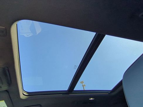 Used 2021 Chevrolet Tahoe RST w/ Luxury Package image 21