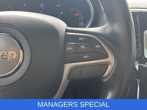 Used 2020 Jeep Grand Cherokee Altitude AWD/4WD image 21
