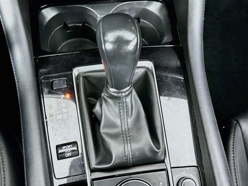 Used 2024 MAZDA MAZDA3 s FWD image 25