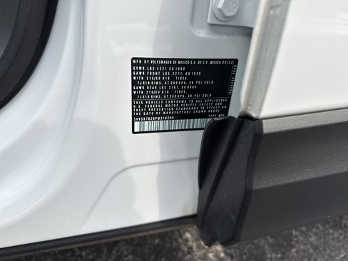 Used 2023 Volkswagen Taos SE image 36