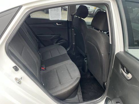 Used 2018 Hyundai Accent SE FWD image 14