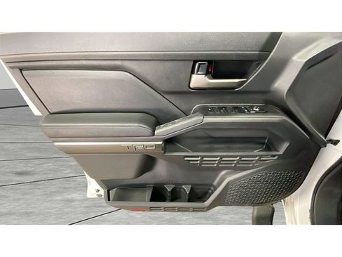 Used 2024 Toyota Tacoma TRD Off-Road AWD/4WD image 10