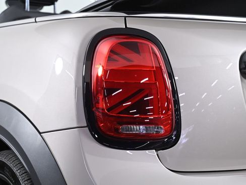 Certified 2024 MINI Cooper S image 8