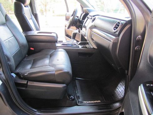 Used 2016 Toyota Tundra SR5 w/ SR5 Upgrade Package image 21