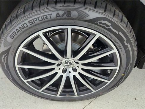 Used 2025 Mercedes-Benz GLS 450 4MATIC image 64