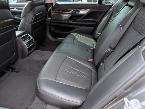 Used 2016 BMW 740i RWD image 34