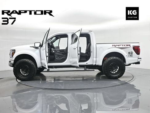 Used 2025 Ford F150 Raptor AWD/4WD image 37