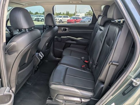 Certified 2023 Kia Sorento S w/ Panoramic Sunroof Package AWD/4WD image 16