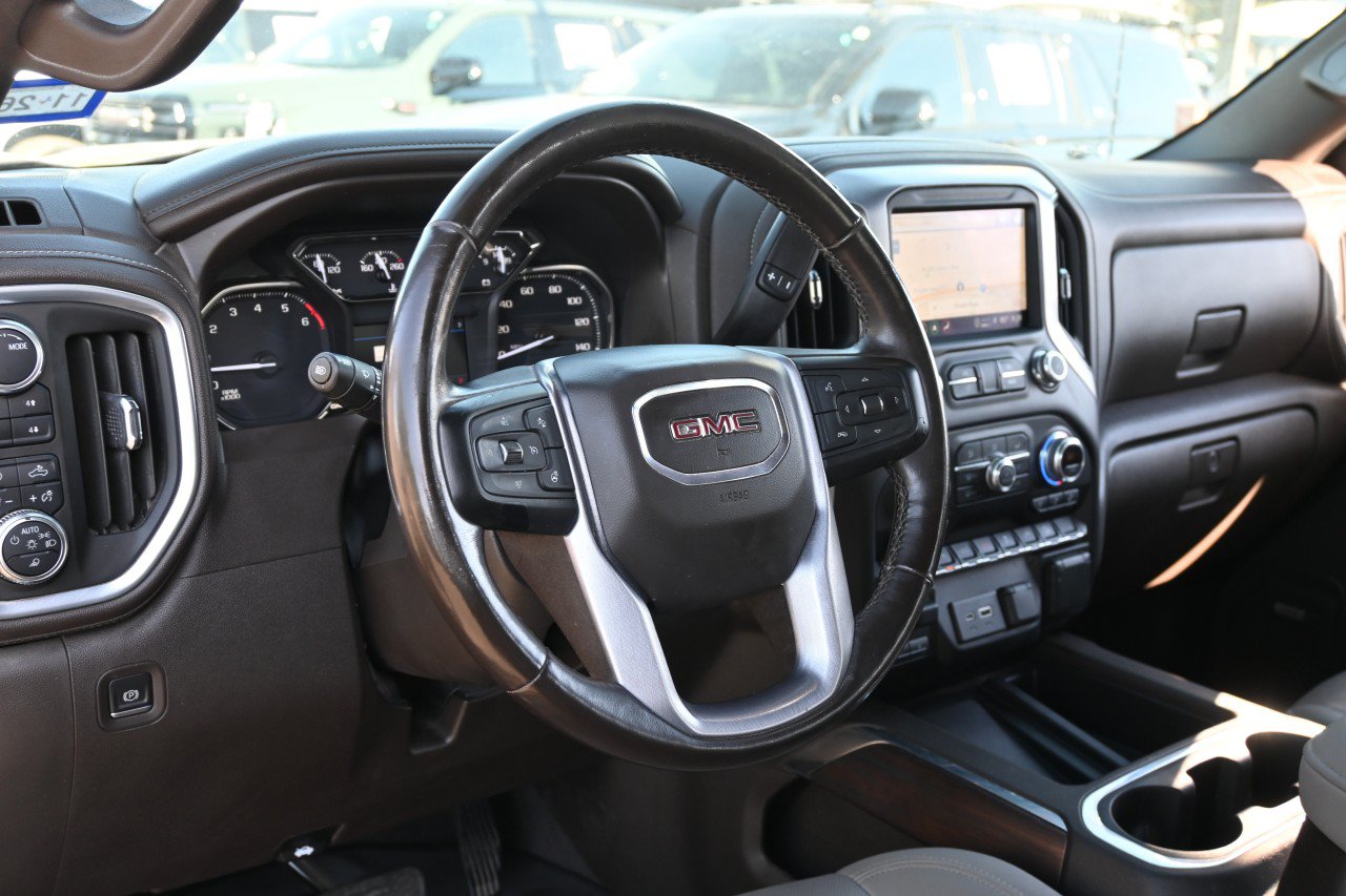 Used 2022 GMC Sierra 1500 SLT AWD/4WD image 17