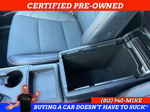 Used 2017 Toyota Camry SE image 32