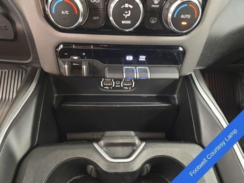 Used 2022 RAM 2500 Big Horn w/ Level A Equipment Group AWD/4WD image 26