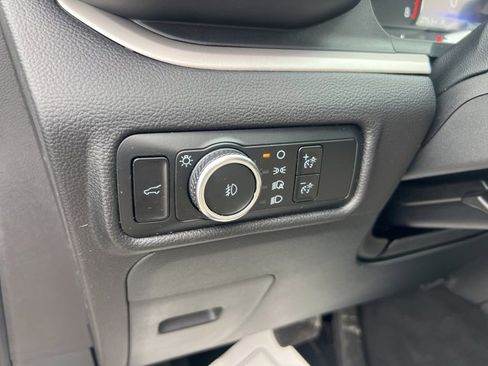 Certified 2023 Ford Explorer XLT w/ Equipment Group 202A image 8