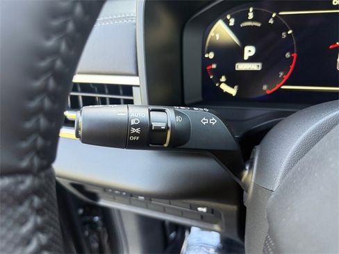 New 2026 Mitsubishi Outlander SE image 14