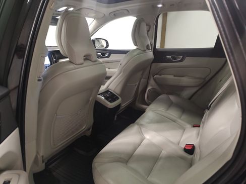 Used 2022 Volvo XC60 B6 Inscription w/ Advanced Package AWD/4WD image 10