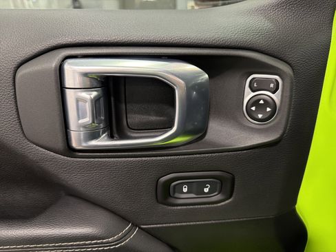 Used 2021 Jeep Gladiator Overland w/ Popular Equipment Package image 15