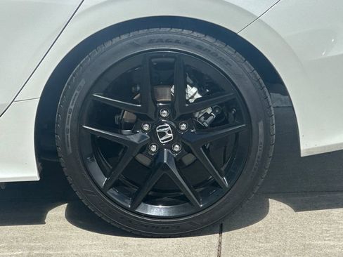 Certified 2025 Honda Civic Sport image 24