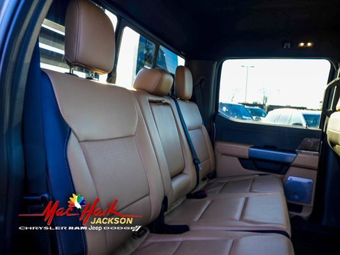 Used 2023 Ford F350 Lariat image 13