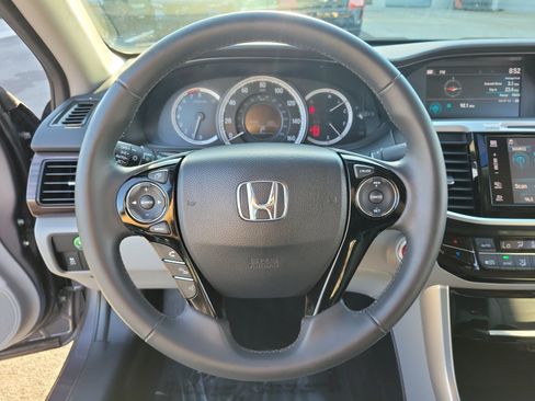 Used 2016 Honda Accord EX-L image 17