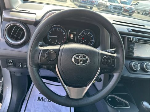 Used 2018 Toyota RAV4 LE w/ All Weather Liner Package AWD/4WD image 18