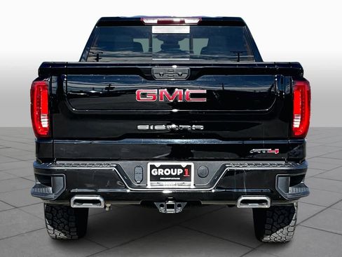 Certified 2022 GMC Sierra 1500 AT4 w/ AT4 Preferred Package image 4
