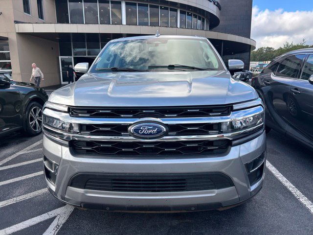 Used 2023 Ford Expedition Max Limited RWD image 2