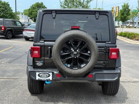 Used 2023 Jeep Wrangler Unlimited Sahara w/ Cold Weather Group AWD/4WD image 4