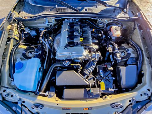 Used 2023 MAZDA MX-5 Miata Grand Touring w/ Weather Package image 37