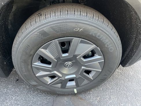 New 2026 Nissan Kicks S image 29