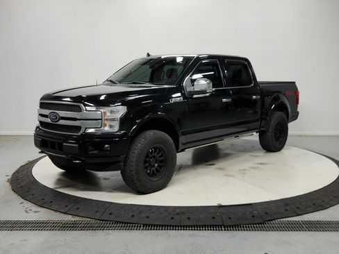 Used 2018 Ford F150 Platinum w/ Equipment Group 701A Luxury AWD/4WD image 4