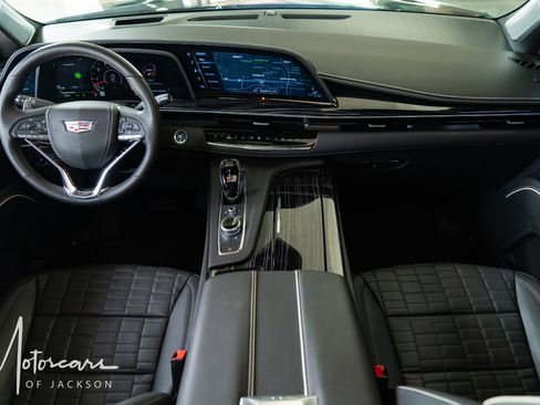 Used 2023 Cadillac Escalade V image 10