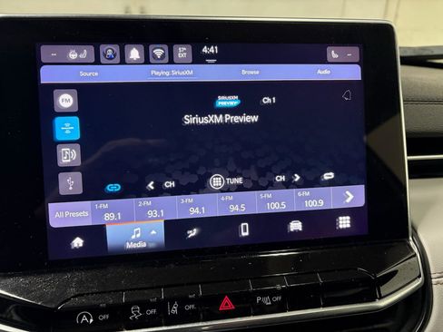 Used 2024 Jeep Compass Limited image 18