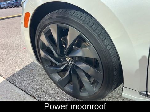 Used 2023 Volkswagen Arteon SEL image 10