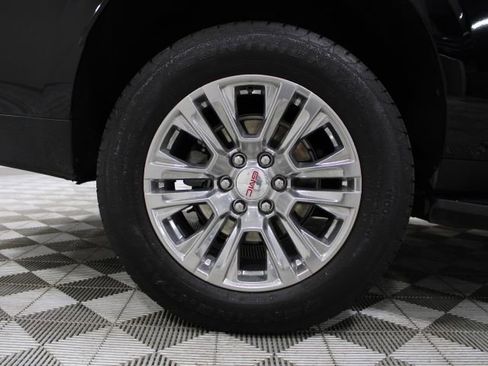 Used 2024 GMC Yukon XL Denali image 44