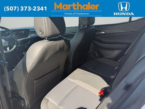 Used 2025 Buick Encore GX Preferred AWD/4WD image 23