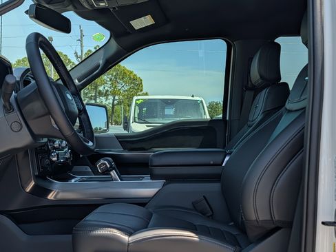 New 2025 Ford F150 Platinum AWD/4WD image 29