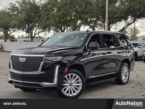 Used 2024 Cadillac Escalade Luxury image 1