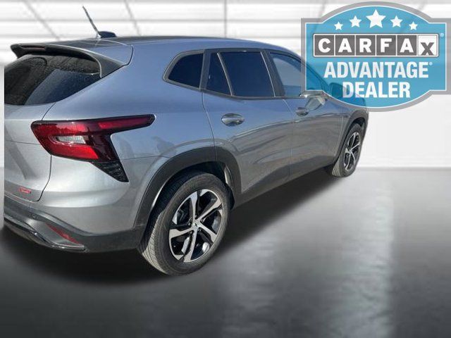 Used 2024 Chevrolet Trax RS w/ Driver Confidence Package FWD image 4