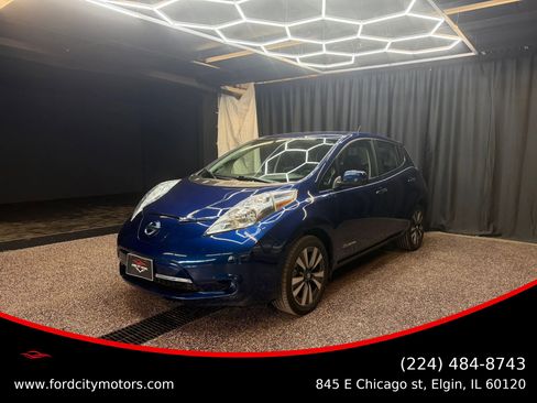 Used 2017 Nissan Leaf SV w/ Premium Package image 30