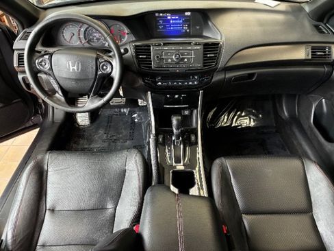 Used 2017 Honda Accord Sport Special Edition image 3