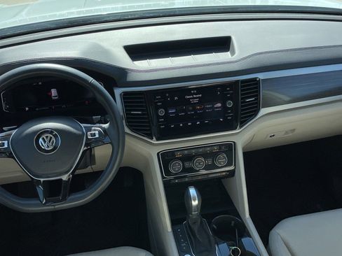 Used 2019 Volkswagen Atlas SEL image 12