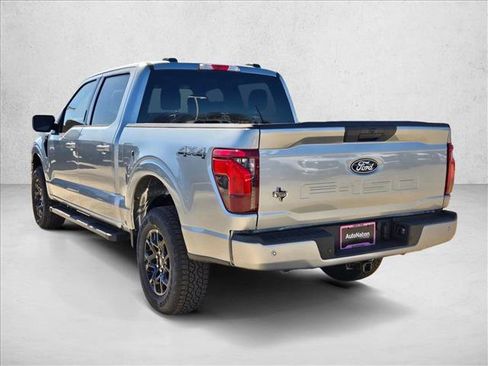 New 2026 Ford F150 XLT w/ XLT Black Appearance Package AWD/4WD image 9