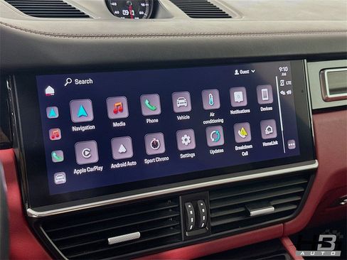 Used 2022 Porsche Cayenne GTS w/ Premium Package Plus image 12