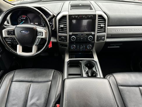 Used 2021 Ford F250 Lariat w/ Chrome Package image 14